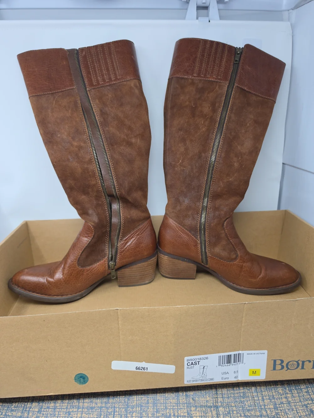 Women's Brown Knee-High Leather Zip Boots